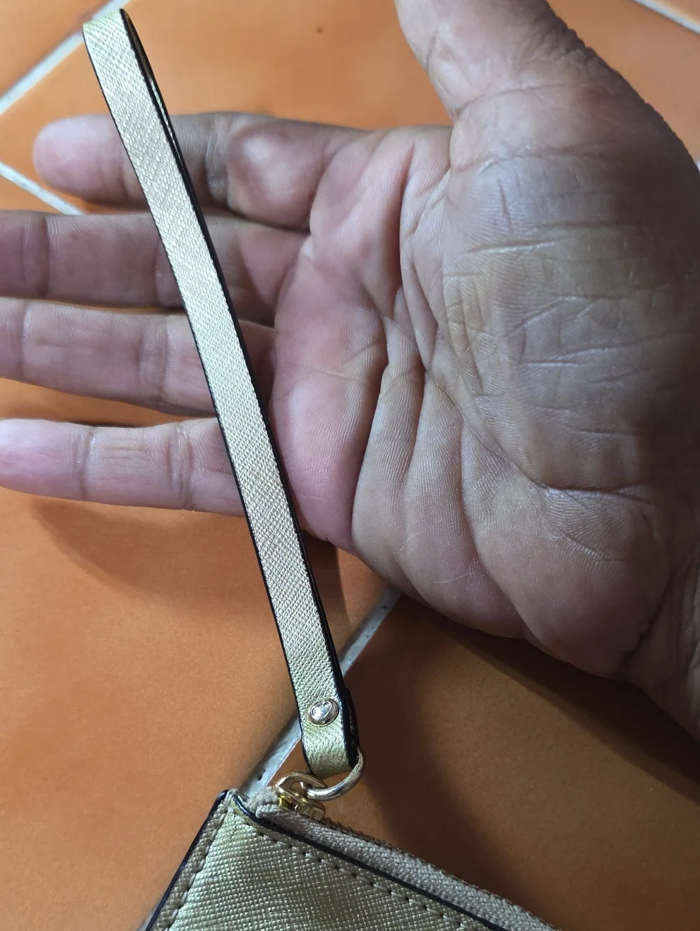 KATE SPADE GOLD WRISTLET VGUC